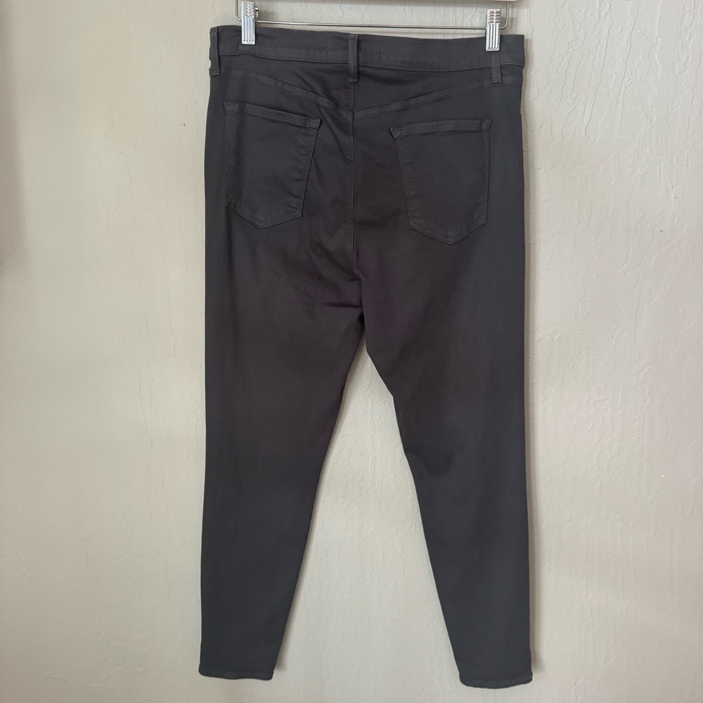 J BRAND Alana High Rise Crop Skinny Jeans Light Coated Waxed Chrome Grey Size 32 - Picture 11 of 14